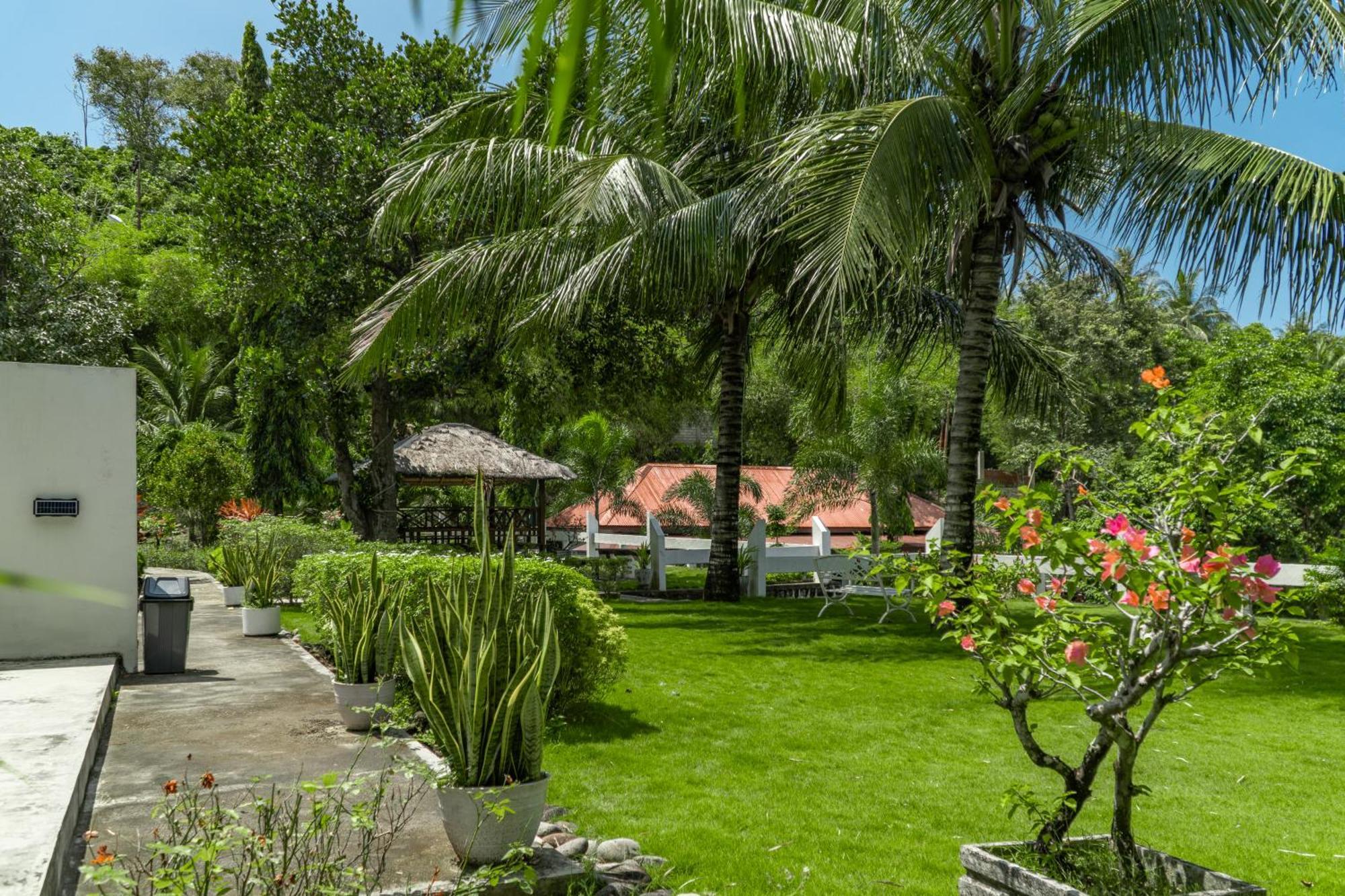 The Hawk'S Nest Resort Sabang  Exterior photo