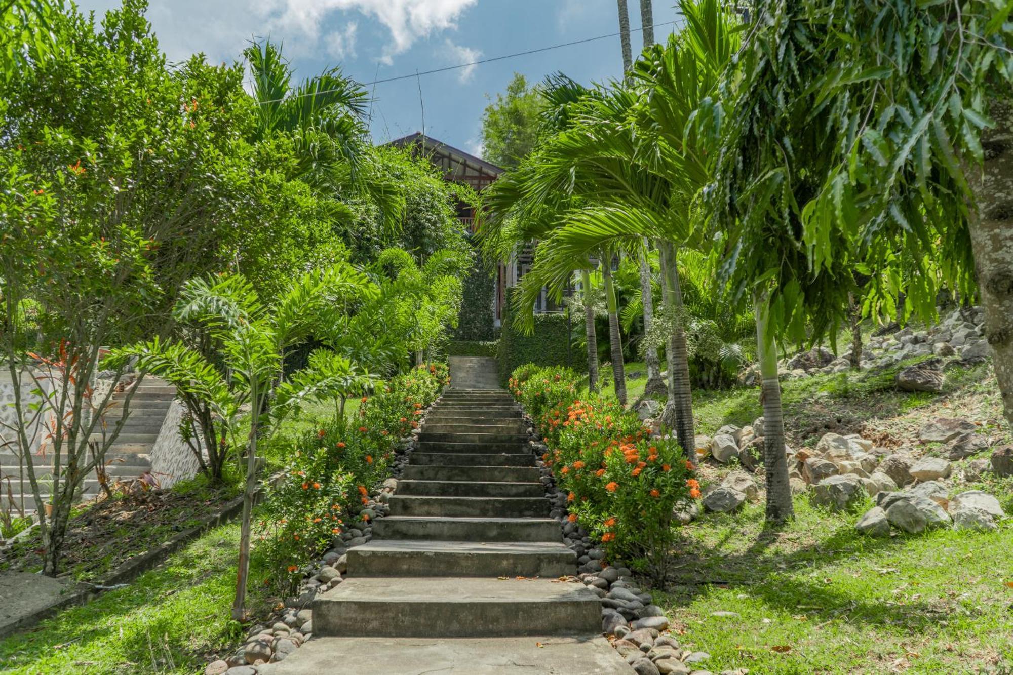The Hawk'S Nest Resort Sabang  Exterior photo