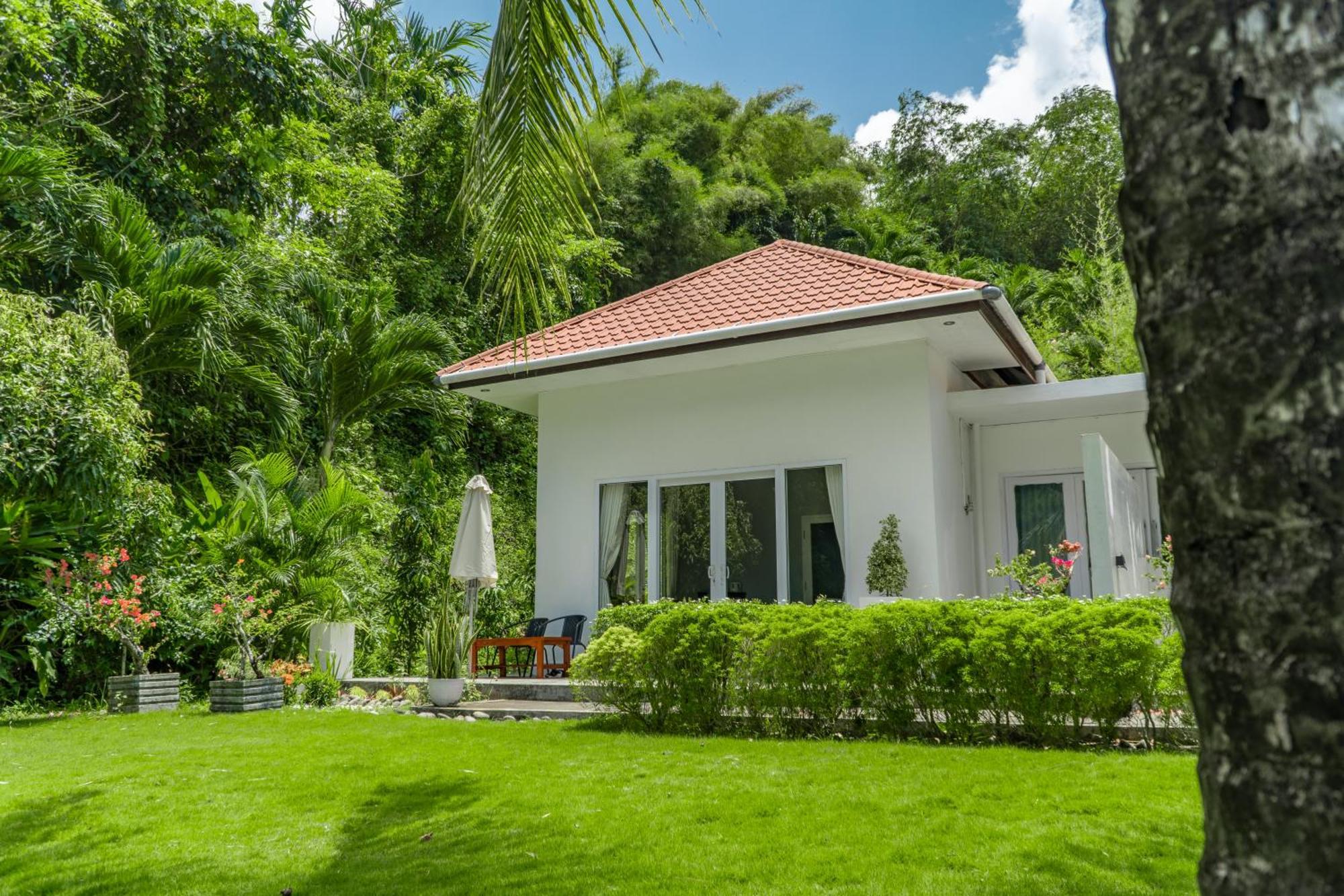 The Hawk'S Nest Resort Sabang  Exterior photo