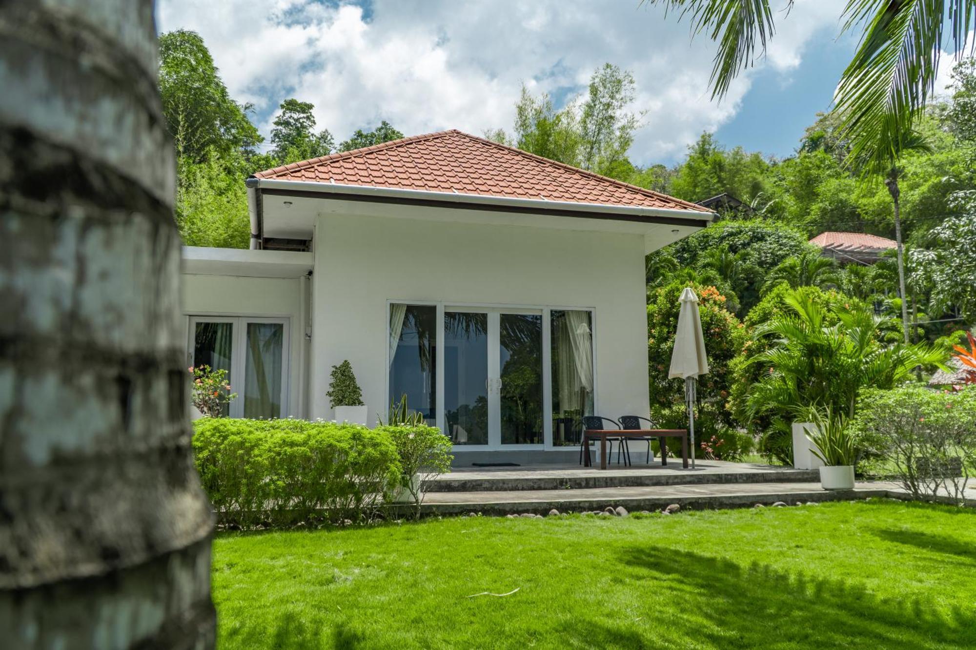 The Hawk'S Nest Resort Sabang  Exterior photo