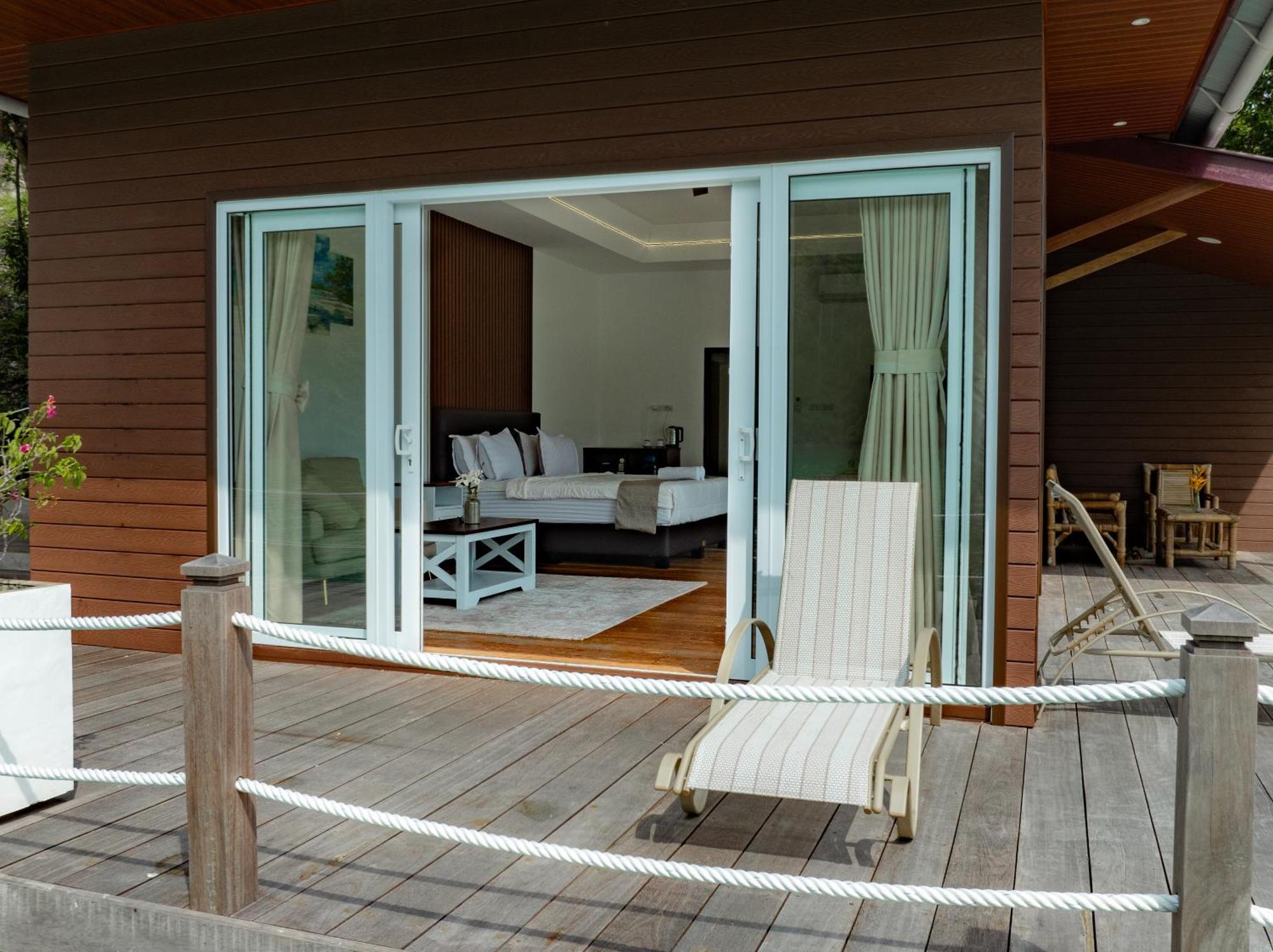 The Hawk'S Nest Resort Sabang  Exterior photo